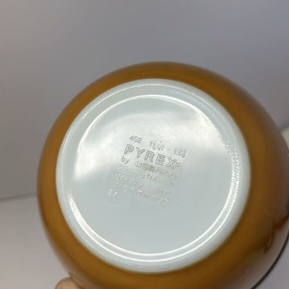 Vintage woodland Pyrex no 402 bowl - Picture 3 of 3